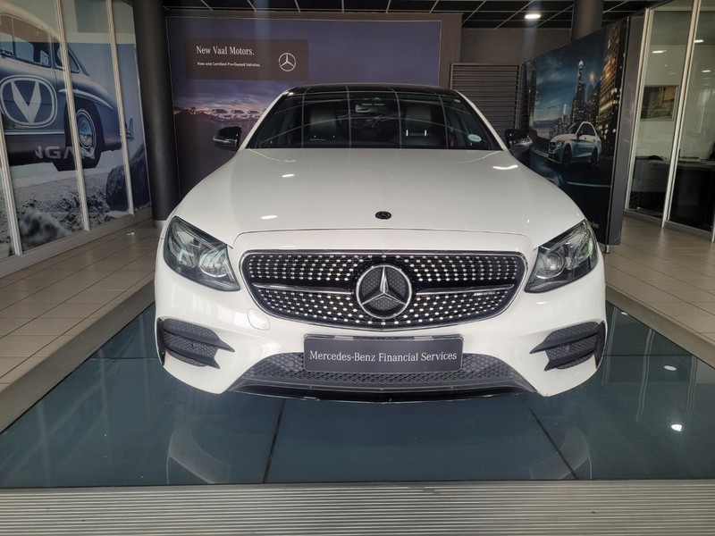 Mercedes-Benz E-class - New Vaal Motors Vereeniging Mercedes - Image 2