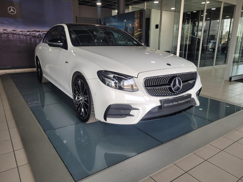 Mercedes-Benz E-class - New Vaal Motors Vereeniging Mercedes - Image 3
