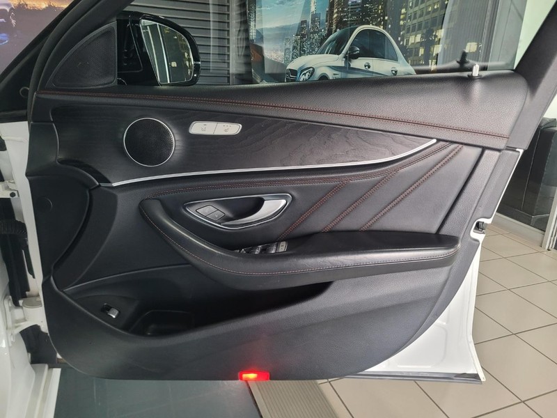 Mercedes-Benz E-class - New Vaal Motors Vereeniging Mercedes - Image 12