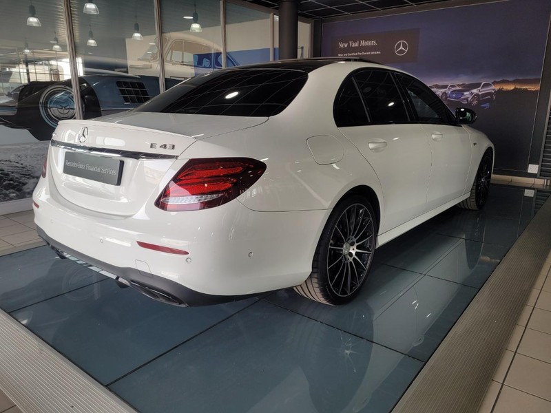 Mercedes-Benz E-class - New Vaal Motors Vereeniging Mercedes - Image 7