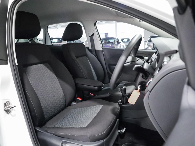 Volkswagen Polo Vivo - Hatfield VW Bryanston - Image 10