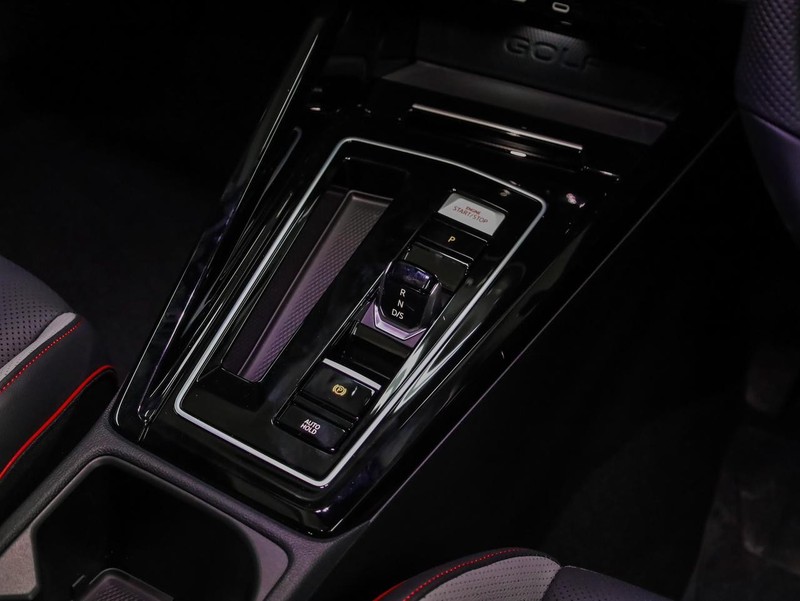 Volkswagen Golf - Hatfield VW Bryanston - Image 17