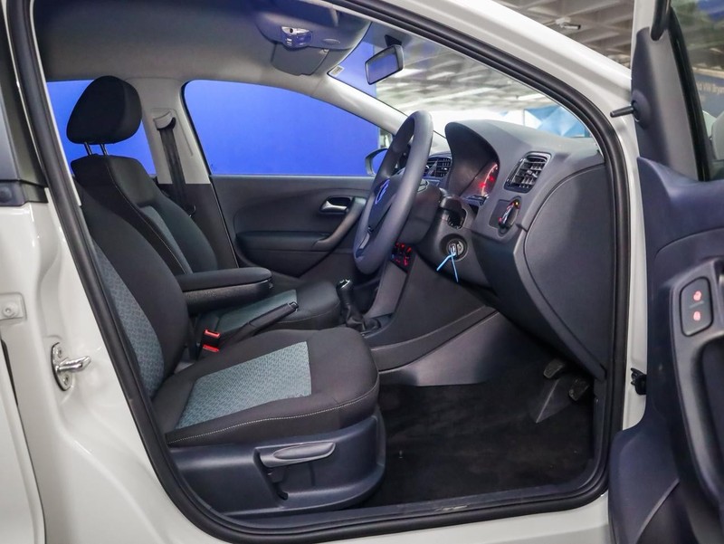 Volkswagen Polo Vivo - Hatfield VW Bryanston - Image 6