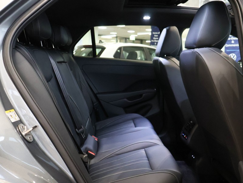 Volkswagen T-Roc - Hatfield VW Melrose Arch - Image 24