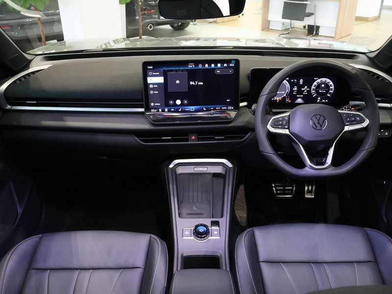 Volkswagen T-Roc - Hatfield VW Melrose Arch - Image 16