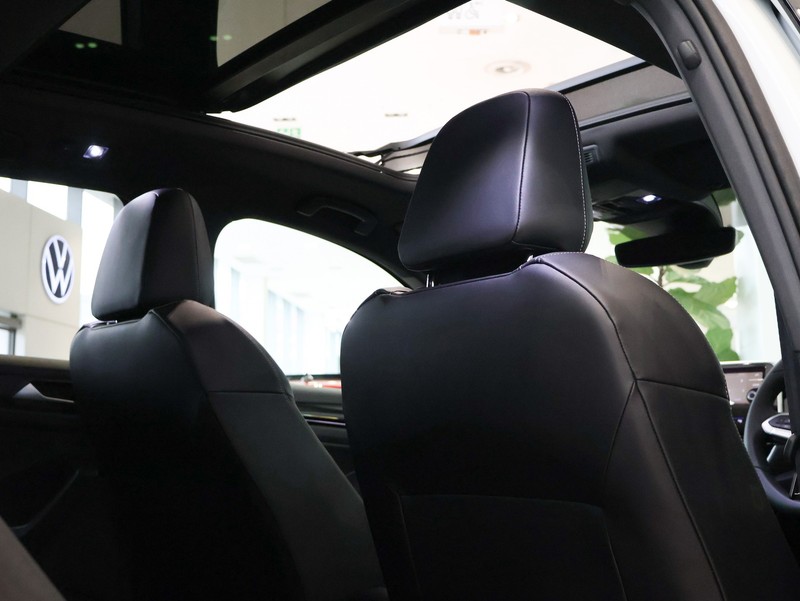 Volkswagen T-Roc - Hatfield VW Melrose Arch - Image 14