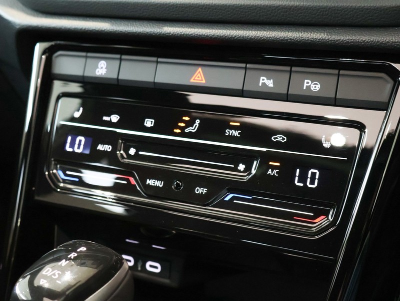 Volkswagen T-Roc - Hatfield VW Melrose Arch - Image 24