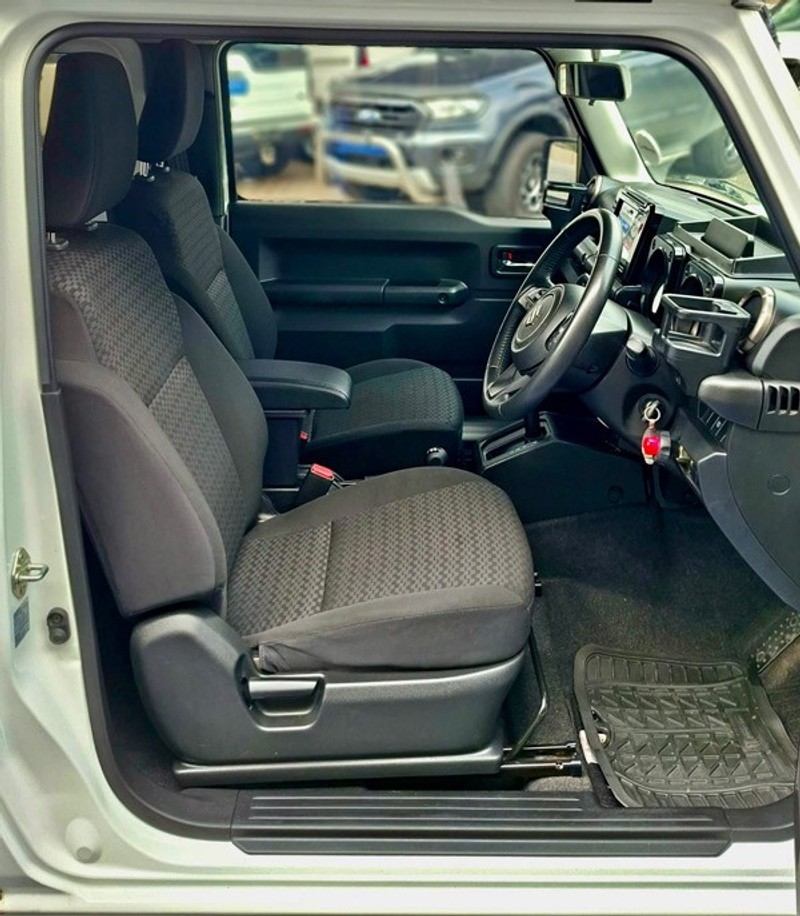 Suzuki Jimny - Parkview Auto Vereeniging - Image 11