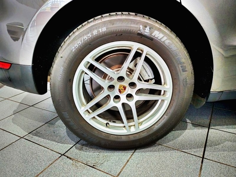Porsche Macan - LisaCars - Image 9