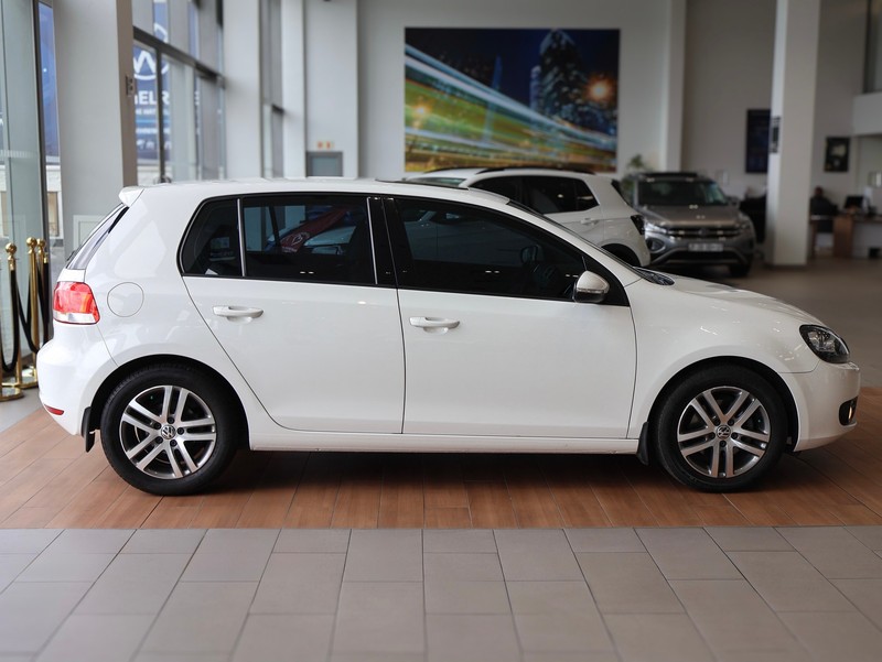 Volkswagen Golf - Hatfield VW Melrose Arch - Image 7