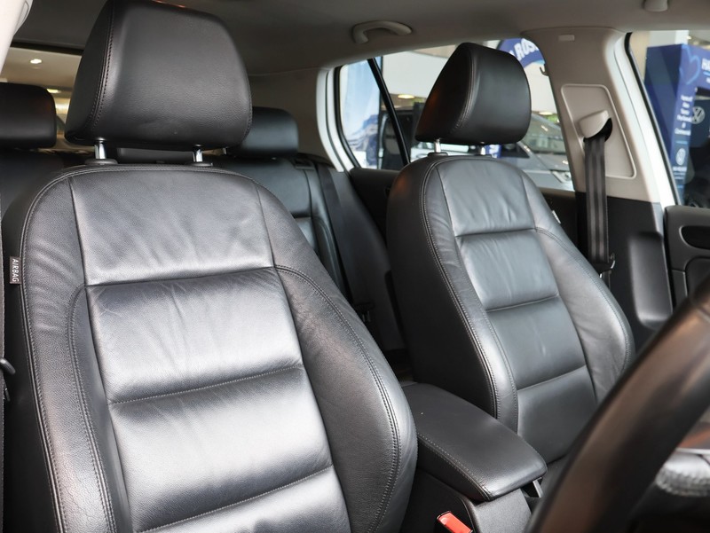 Volkswagen Golf - Hatfield VW Melrose Arch - Image 22