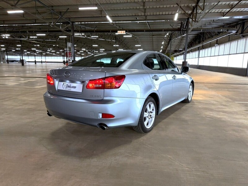 Lexus IS - Bakwena Auto Sales - Image 11