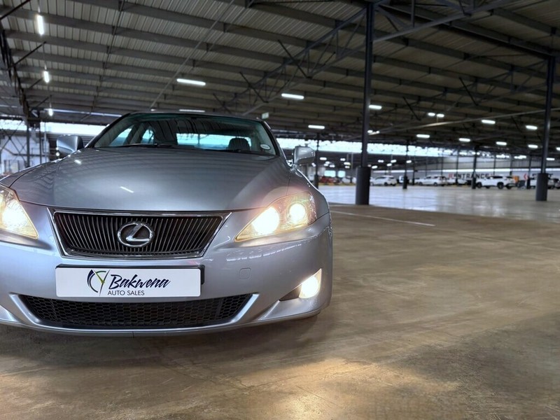Lexus IS - Bakwena Auto Sales - Image 3