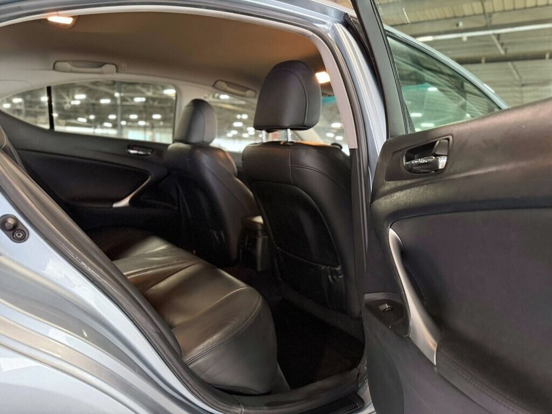 Lexus IS - Bakwena Auto Sales - Image 20