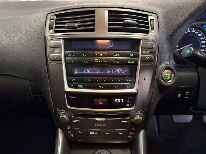 Lexus IS - Bakwena Auto Sales - Image 17