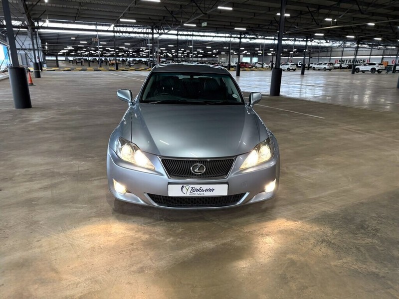 Lexus IS - Bakwena Auto Sales - Image 2