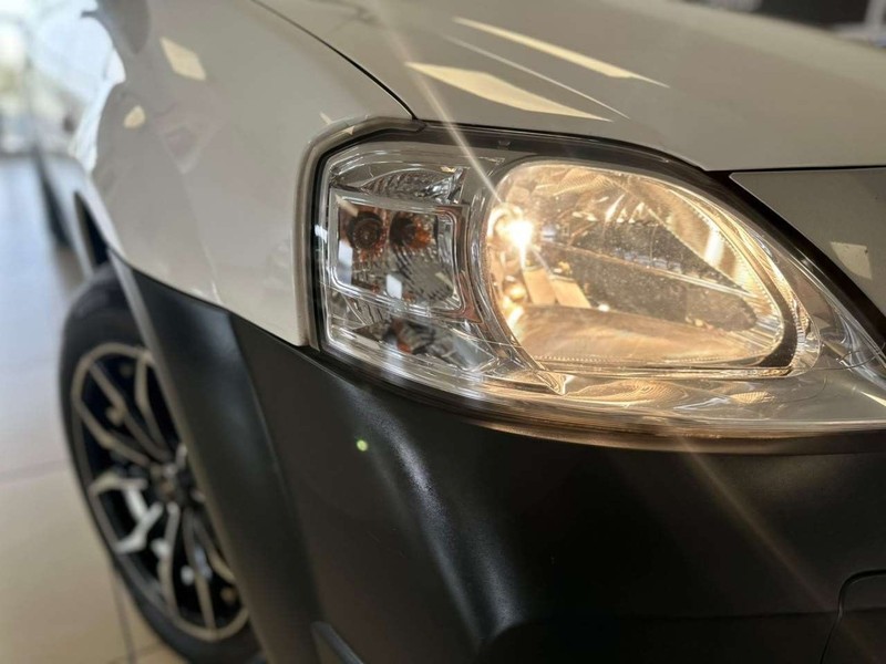 Nissan NP200 - Mazda Woodmead - Image 4