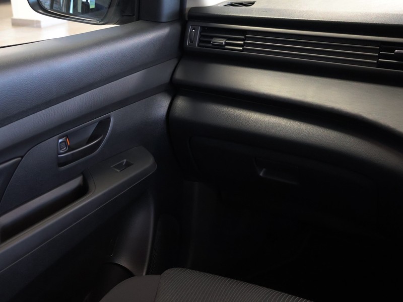 Suzuki Ertiga - Hatfield VW Rivonia - Image 16
