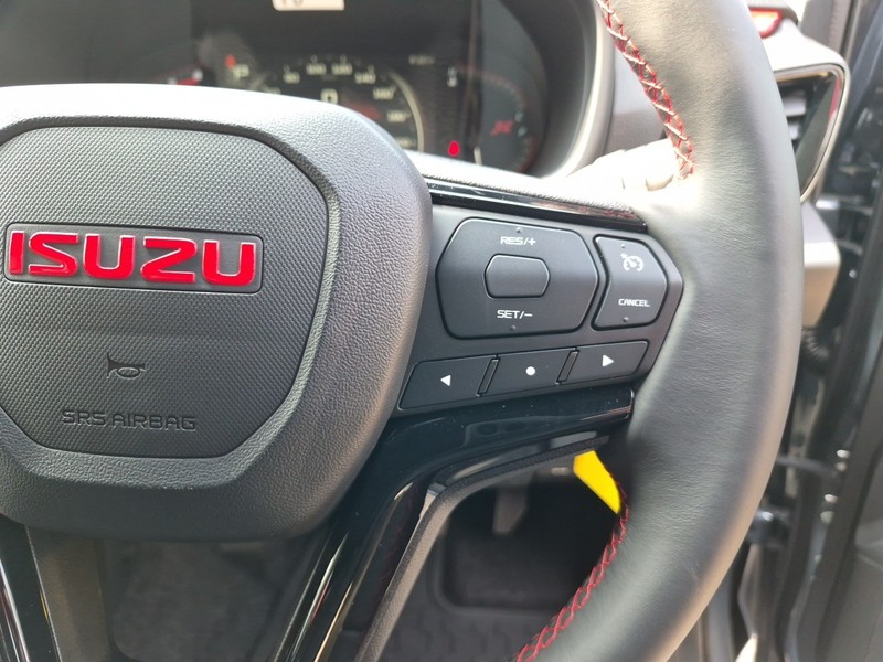 Isuzu D-Max - Nic Bottari Toyota - Image 8
