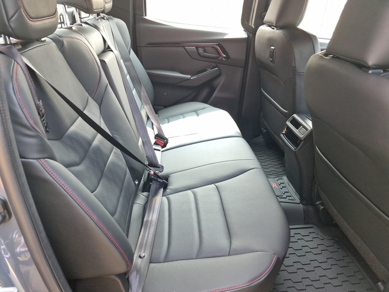 Isuzu D-Max - Nic Bottari Toyota - Image 14