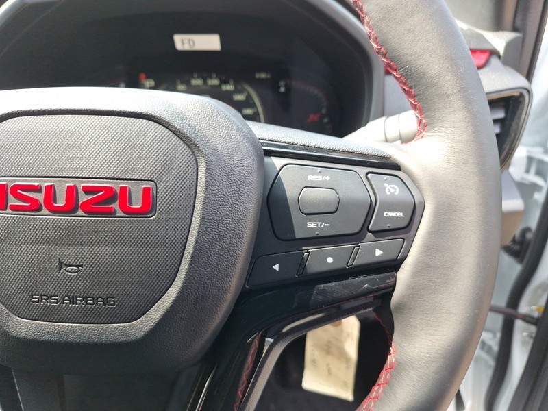 Isuzu D-Max - Nic Bottari Toyota - Image 8