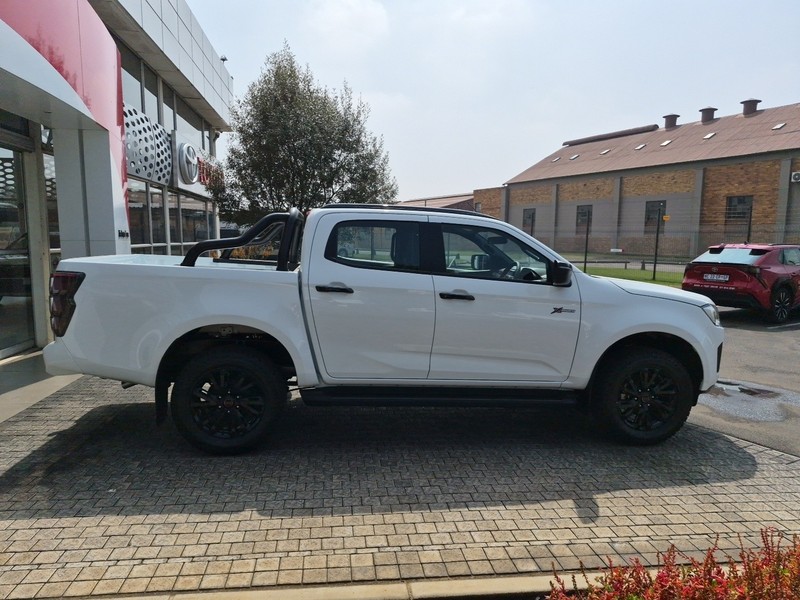 Isuzu D-Max - Nic Bottari Toyota - Image 3