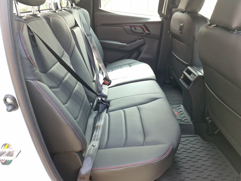 Isuzu D-Max - Nic Bottari Toyota - Image 14