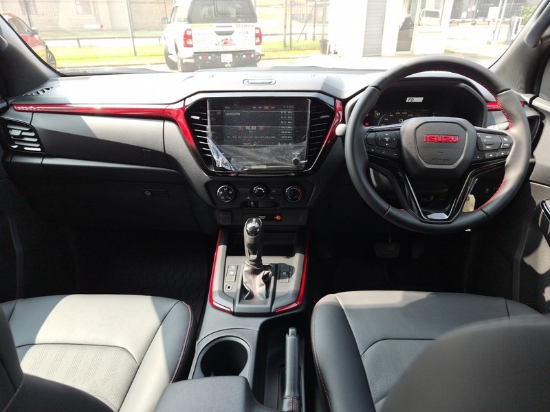 Isuzu D-Max - Nic Bottari Toyota - Image 19