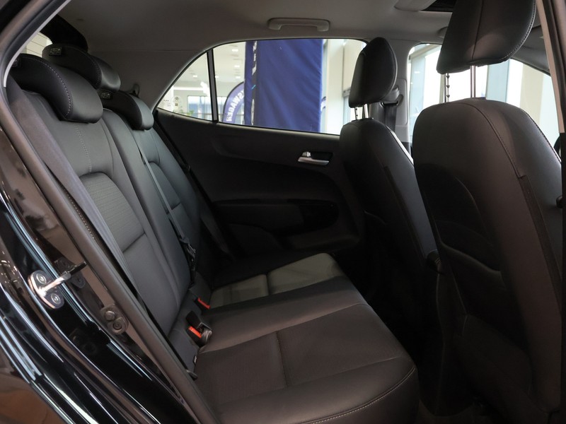 Kia Picanto - Hatfield VW Melrose Arch - Image 16