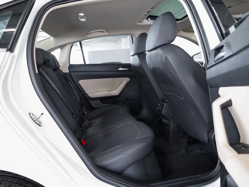 Volkswagen Polo - Hatfield VW Bryanston - Image 13