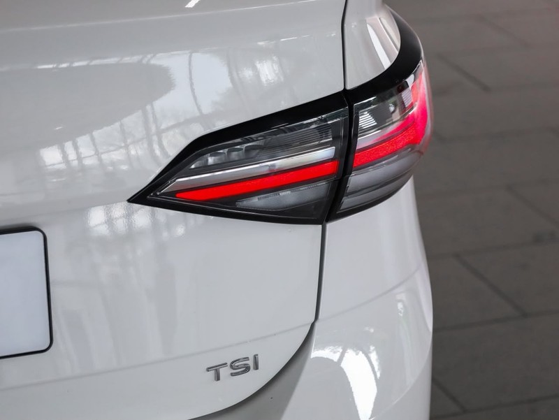 Volkswagen Polo - Hatfield VW Bryanston - Image 9