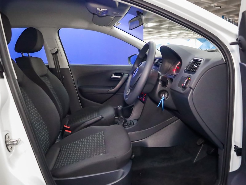 Volkswagen Polo Vivo - Hatfield VW Bryanston - Image 6