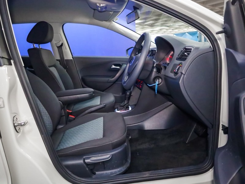 Volkswagen Polo Vivo - Hatfield VW Bryanston - Image 9