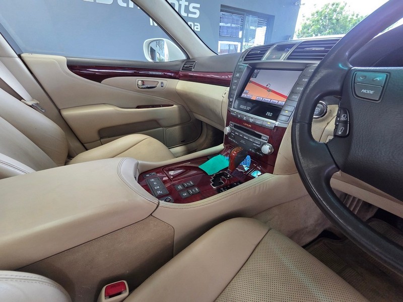 Lexus LS - Auto Investments Montana - Image 17
