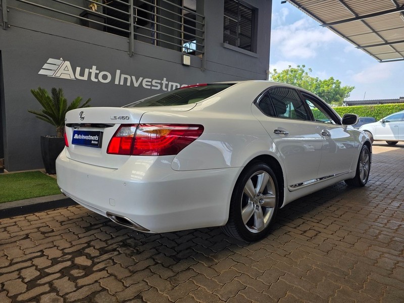 Lexus LS - Auto Investments Montana - Image 5