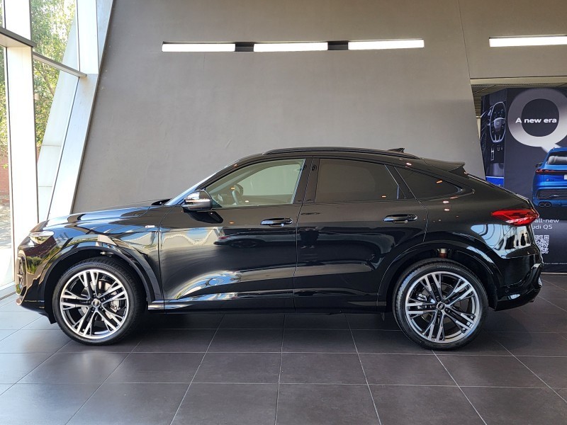 Audi Q5 - Audi Centre Somerset West - Image 10