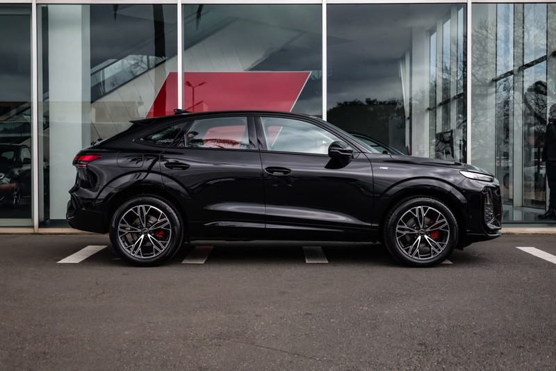 Audi Q3 - Audi Centre Hatfield - Image 6