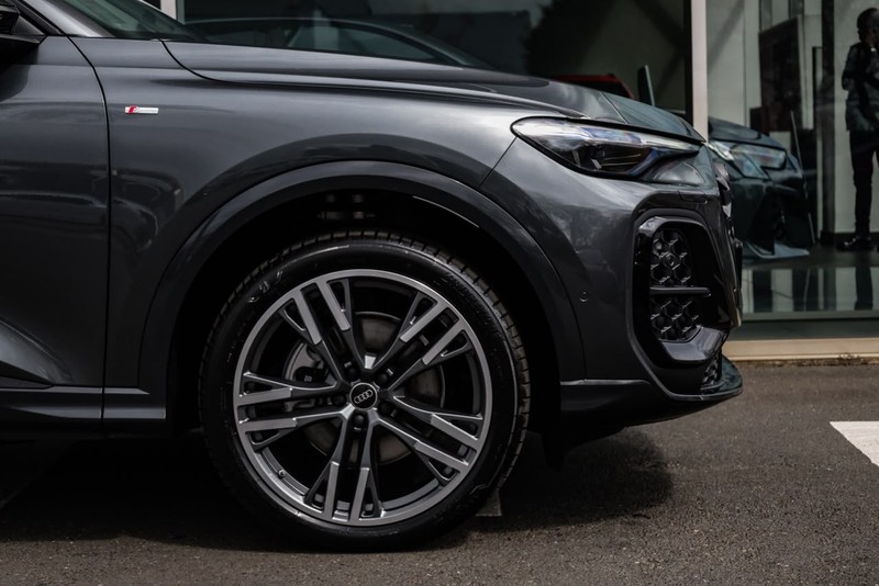 Audi Q5 - Audi Centre Hatfield - Image 4