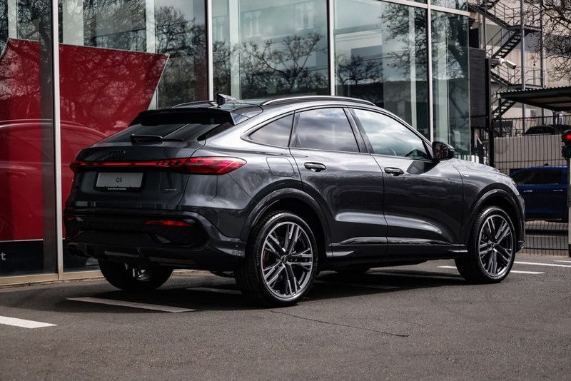 Audi Q5 - Audi Centre Hatfield - Image 7