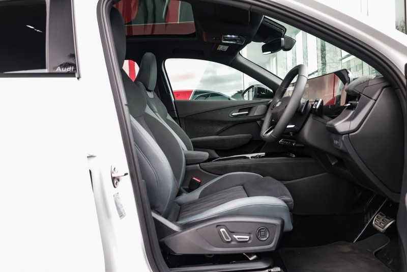 Audi Q3 - Audi Centre Hatfield - Image 12