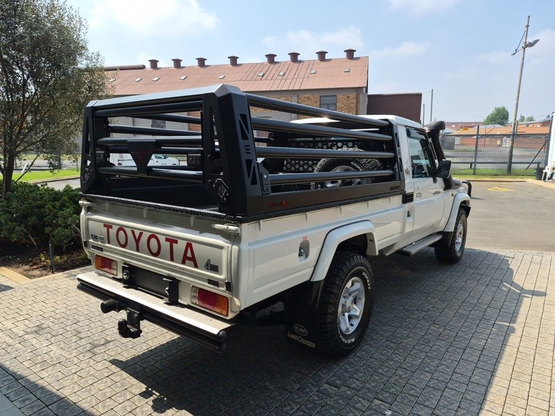Toyota Land Cruiser - Nic Bottari Toyota - Image 17
