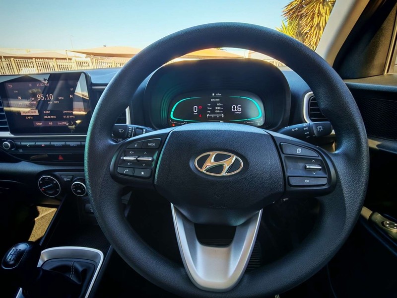 Hyundai Venue - Weskaap Motors - Image 11