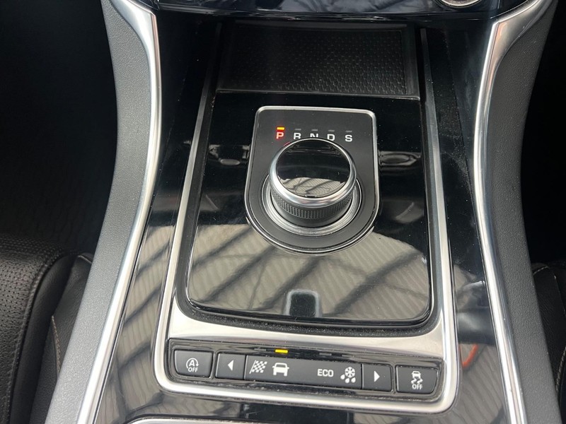 Jaguar XF - Top Gear Auto - Image 18