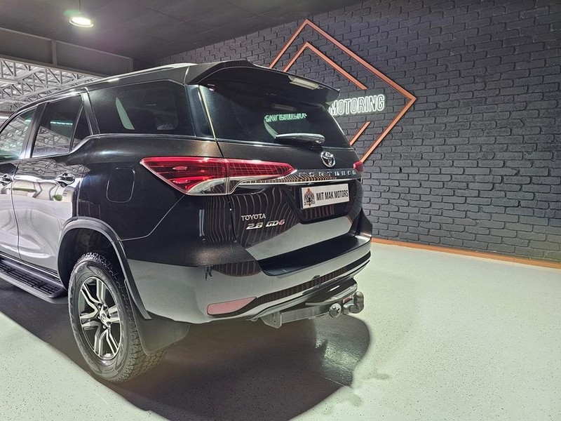 Toyota Fortuner - Mit Mak Motors - Image 29
