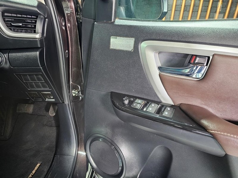 Toyota Fortuner - Mit Mak Motors - Image 8