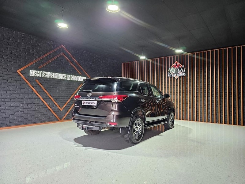 Toyota Fortuner - Mit Mak Motors - Image 27