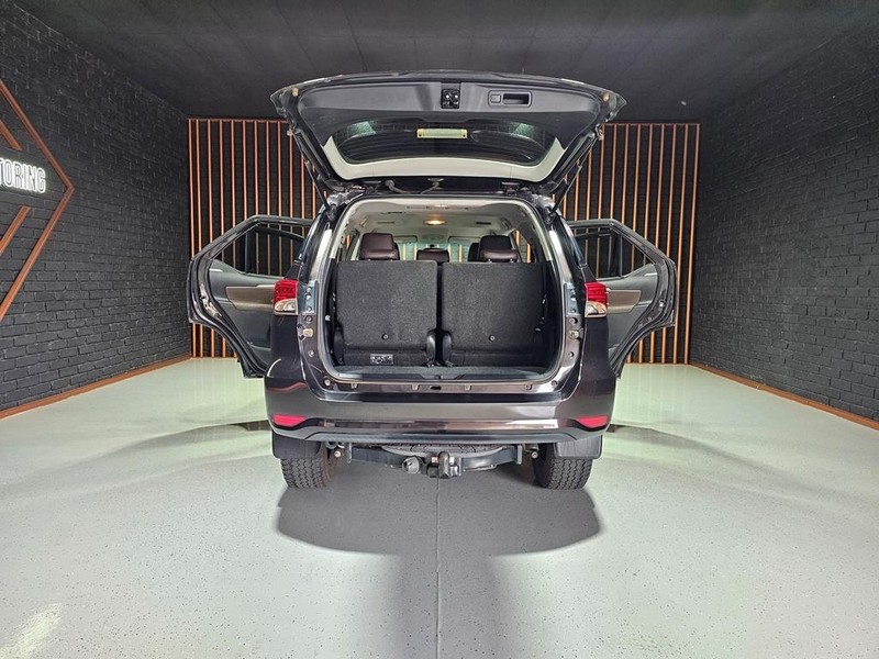 Toyota Fortuner - Mit Mak Motors - Image 25