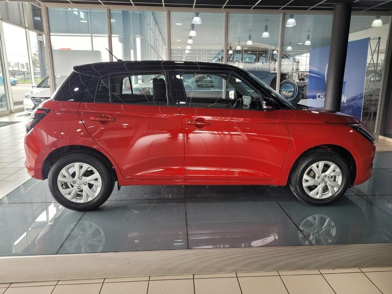 Suzuki Swift - New Vaal Motors Vereeniging Mercedes - Image 8