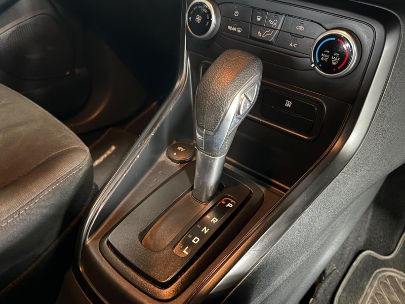 Ford EcoSport - New Vaal Motors Vereeniging Mercedes - Image 11