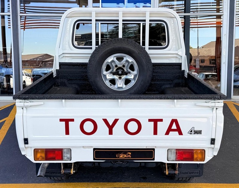Toyota Land Cruiser - Top Gear Auto - Image 6